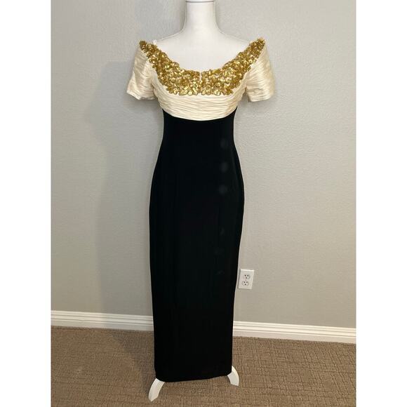 Neiman Marcus Liancarlo VTG sequin silk blend  short sleeve long gown size 6 - Picture 1 of 16